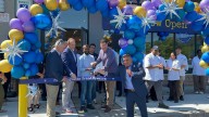 International Bakery Paris Baguette Now Serving Pastries, Cakes At New Yorktown Locale