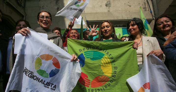 FREVS tras remoción de Valenzuela de Agricultura: “Seguiremos colaborando lealmente al gobierno, con o sin cargos en el gabinete”