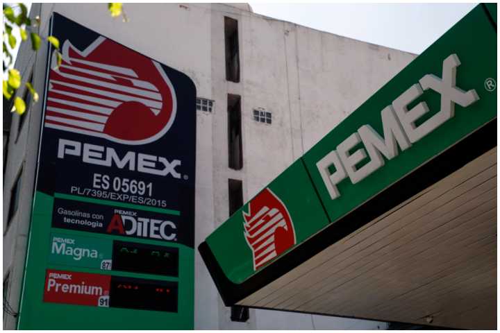 Exhiben pensiones millonarias en Pemex y dependencias; hasta 39 veces más que el promedio nacional