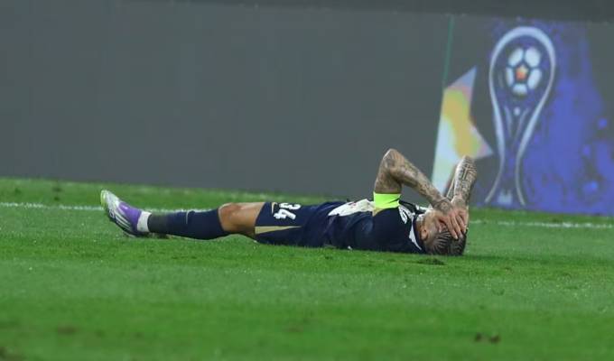 Paolo Guerrero lamenta lesión sufrida ante la Universidad Católica de Ecuador: “Seguro es un desgarro”