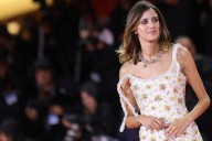 ¡Alerta tendencia invitadas de septiembre! he visto cuatro vestidos de flores deliciosos en la alfombra roja de Venecia