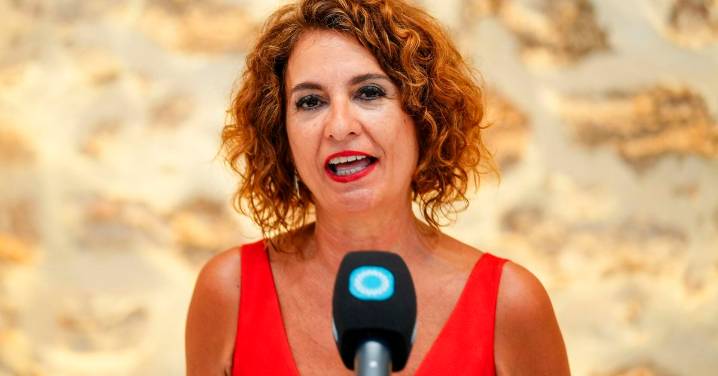 Montero garantiza que el Gobierno presentará los Presupuestos:  "Rotundamente sí"