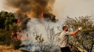 Las llamas arrasan Ourense, Zamora y Cáceres y dejan el mayor incendio de la historia de España en Molezuelas de la Carballeda