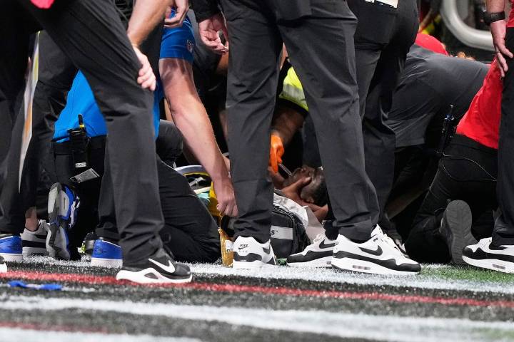 Anuncia Morice Morris que está bien tras conmoción cerebral en juego de pretemporada