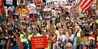Multitudinarias protestas en Israel para exigir la liberación de los rehenes en Gaza
