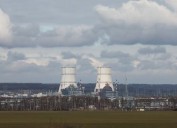 Dron ucraniano impacta central nuclear rusa y provoca un gran incendio en la terminal de Ust