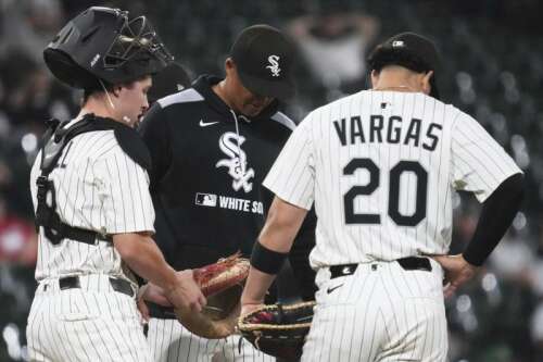Perez leads Royals to 12-1 rout of White Sox and moves into 3rd place on franchise RBI list