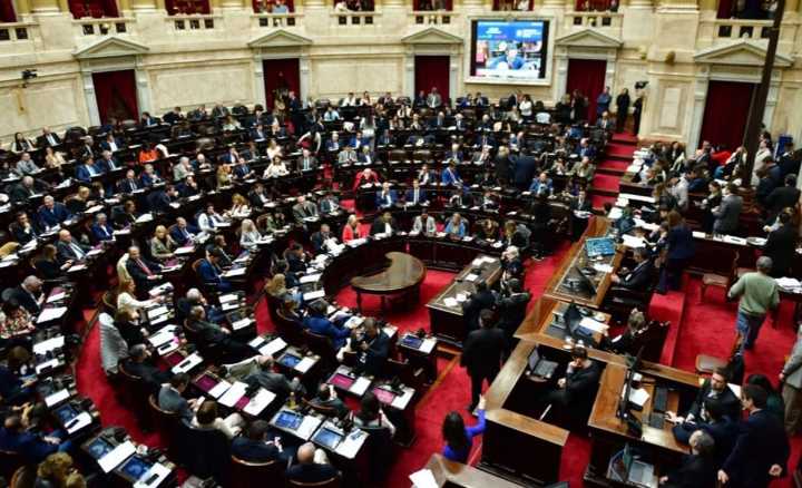 Con apoyo pampeano, Milei logró blindar el veto al aumento jubilatorio
