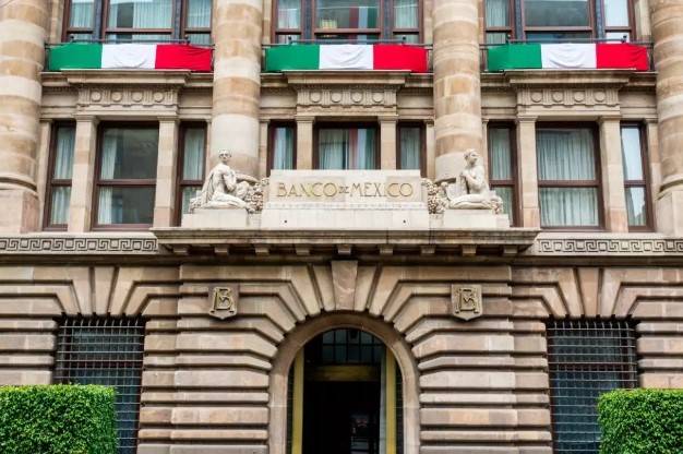 Lanzan Moneda conmemorativa por los 100 años de Banxico