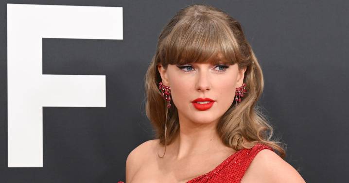 Is Taylor Swift Announcing New Music On Travis Kelce's Podcast?