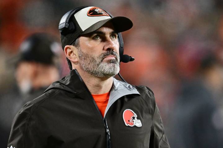 Kevin Stefanski Clears Demand From Browns Offense After Making Big Shedeur Sanders Decision Browns Coach Kevin Stefanski all praise for Shedeur Sanders after his impressive debut performance as a star