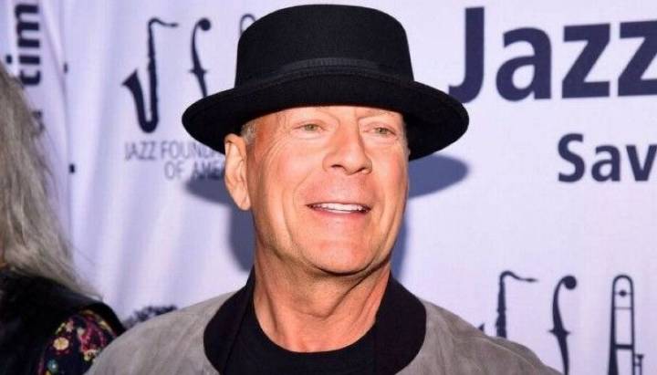 Bruce Willis es trasladado a un centro de cuidados 24/7, revela su esposa Emma Heming