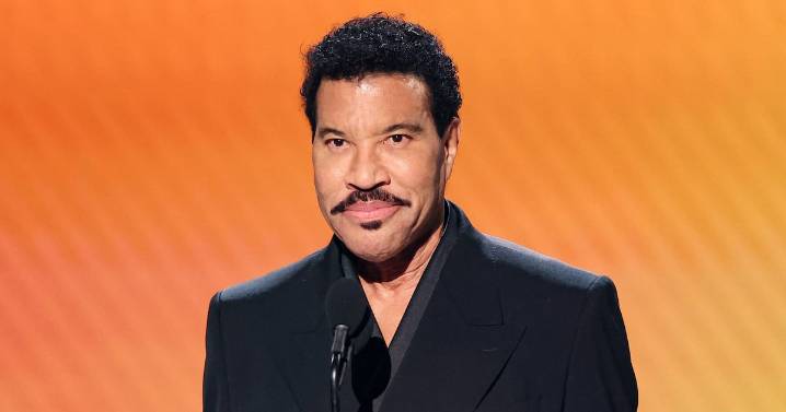 Intruder Breaks Into Lionel Richie’s House in Beverly Hills