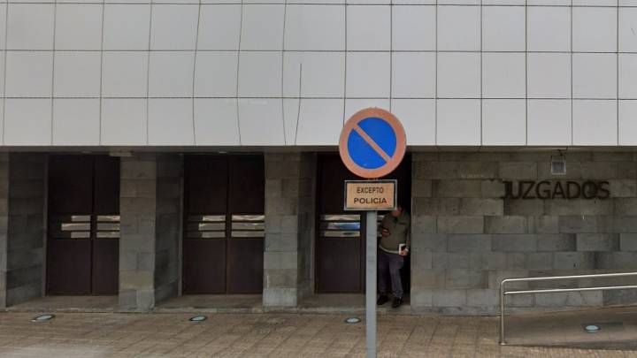 Un juzgado de Lanzarote concede asilo a 44 personas que llegaron de forma clandestina tras calificarlo como "rescate humanitario"