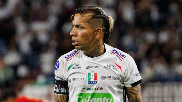 Dayro Moreno nunca perdona: gol con Once Caldas contra Huracán en la Copa Sudamericana
