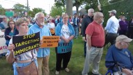 Vigilia en honor a detenidos por ICE en Newington, CT
