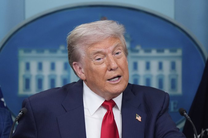 Trump says he’s placing Washington police under federal control and deploying the National Guard