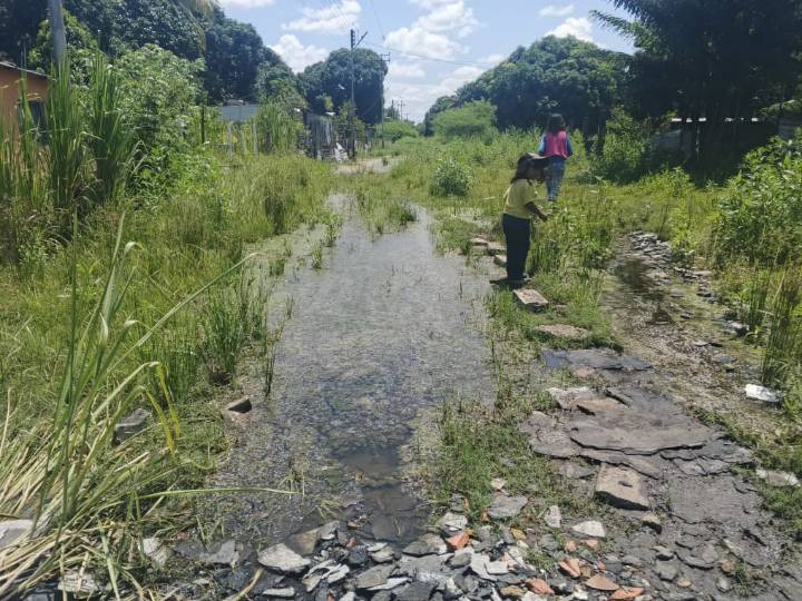 En El Rosillo siguen con las calles afectadas por las lluvias