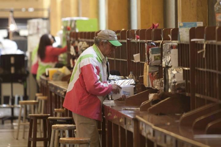 México se suma a países que suspenden envíos postales a EU