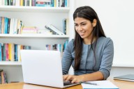 ¿Quieres cursar el bachillerato en línea? La UNAM es una opción