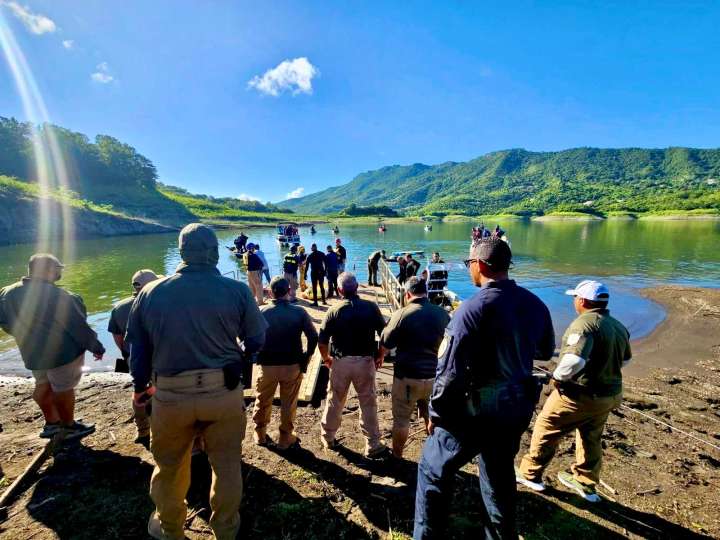 Buzos hallan el cuerpo de pescador alcanzado por rayo en Toa Vaca