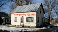 Manitoba Government Replaces All Winnipeg Emergency Rooms With This One Bungalow in Transcona