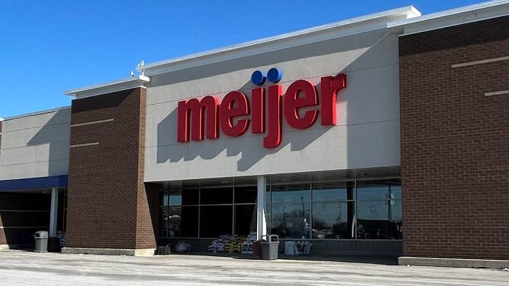 Meijer criticized for video of employee arrest in Seven Hills, Ohio