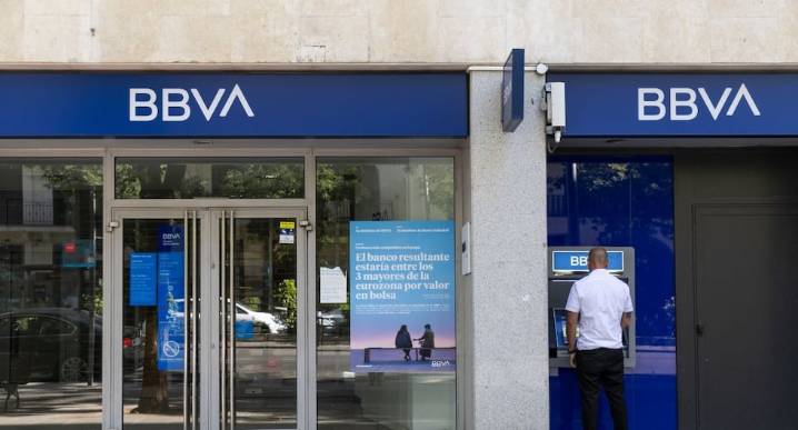 BBVA impugna condiciones de España para integrar Sabadell tras la compra