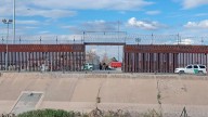 Rescatan a 5 migrantes en el canal Franklin