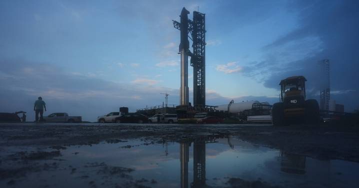 SpaceX prepares for 10th test launch of massive Starship rocket