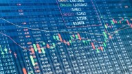 Wall Street ronda en niveles récord, aunque modera las subas