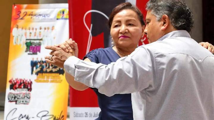 Invitan a parejas mayores a competir en el primer “Vive Danzón” en Puebla