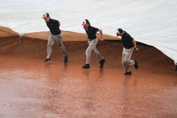 Orioles vs. Mariners game Thursday delayed in 6th inning