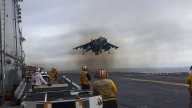 EE.UU. difunde primeras imágenes de su despliegue militar cerca de Venezuela