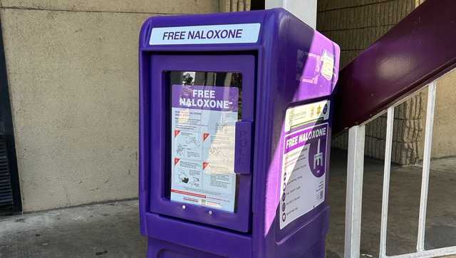 South Carolina: Overdose surge prompts free Narcan stand