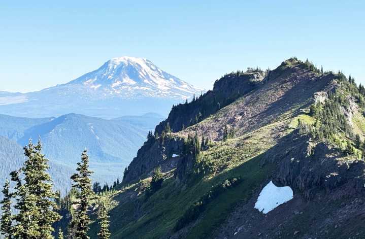 Find Cascade mountain highs in Goat Rocks Wilderness
