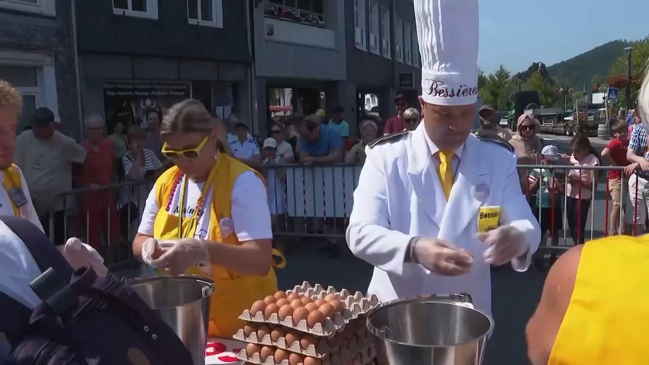 See the giant omelette made from 10,000 eggs