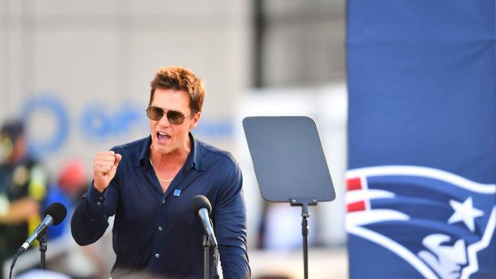 NFL eases restrictions on Tom Brady's role as Fox Sports analyst