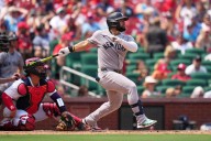 Bellinger y Goldschmidt ayudan a Yankees a barrer serie ante Cardenales con victoria de 8