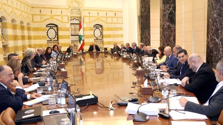 Lebanese government pushes for army plan to disarm Hezbollah by year's end