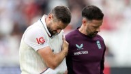 Woakes may opt for rehab over surgery in race to be fit for Ashes