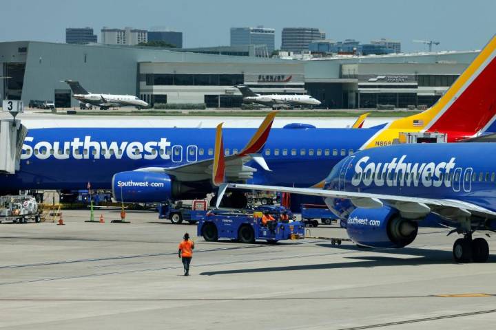 Plus-sized Southwest Airlines passengers face potentially costly rule changes – Hartford Courant