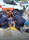 Imprudente chofer lesiona a dos personas en Mérida