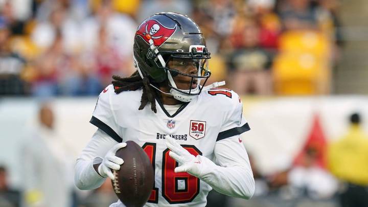 Teddy Bridgewater throws a pair of TDs in Bucs’ win over Steelers