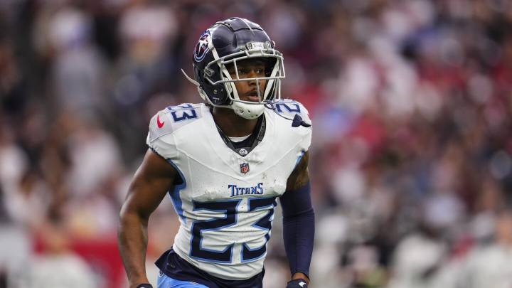 Buccaneers sign CB Tre Avery