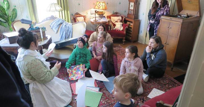 Lombard Historical Society presents children’s Victorian Cottage tour