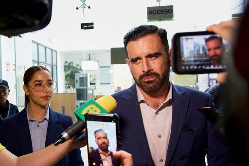 Boxer Julio César Chávez Jr. to stand trial in Mexico over alleged cartel ties