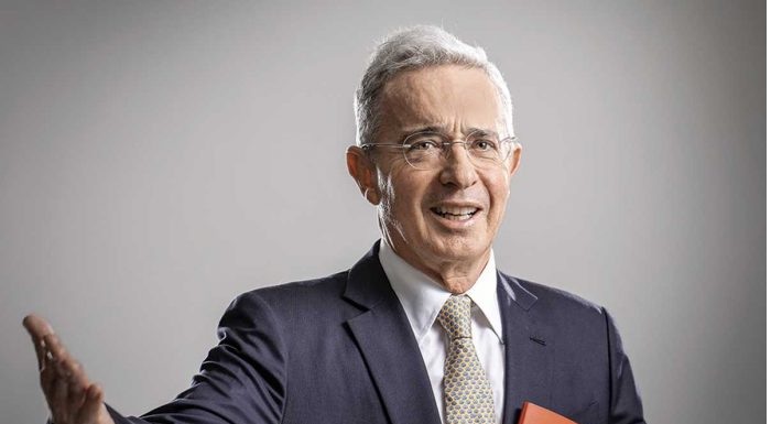 Expresidente Álvaro Uribe seguirá en casa por cárcel: Tribunal negó solicitud de la defensa