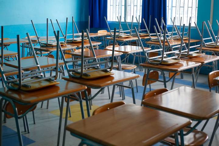 Apartan de sus funciones a profesor captado agrediendo verbalmente a estudiante que “defendió” a Pinochet