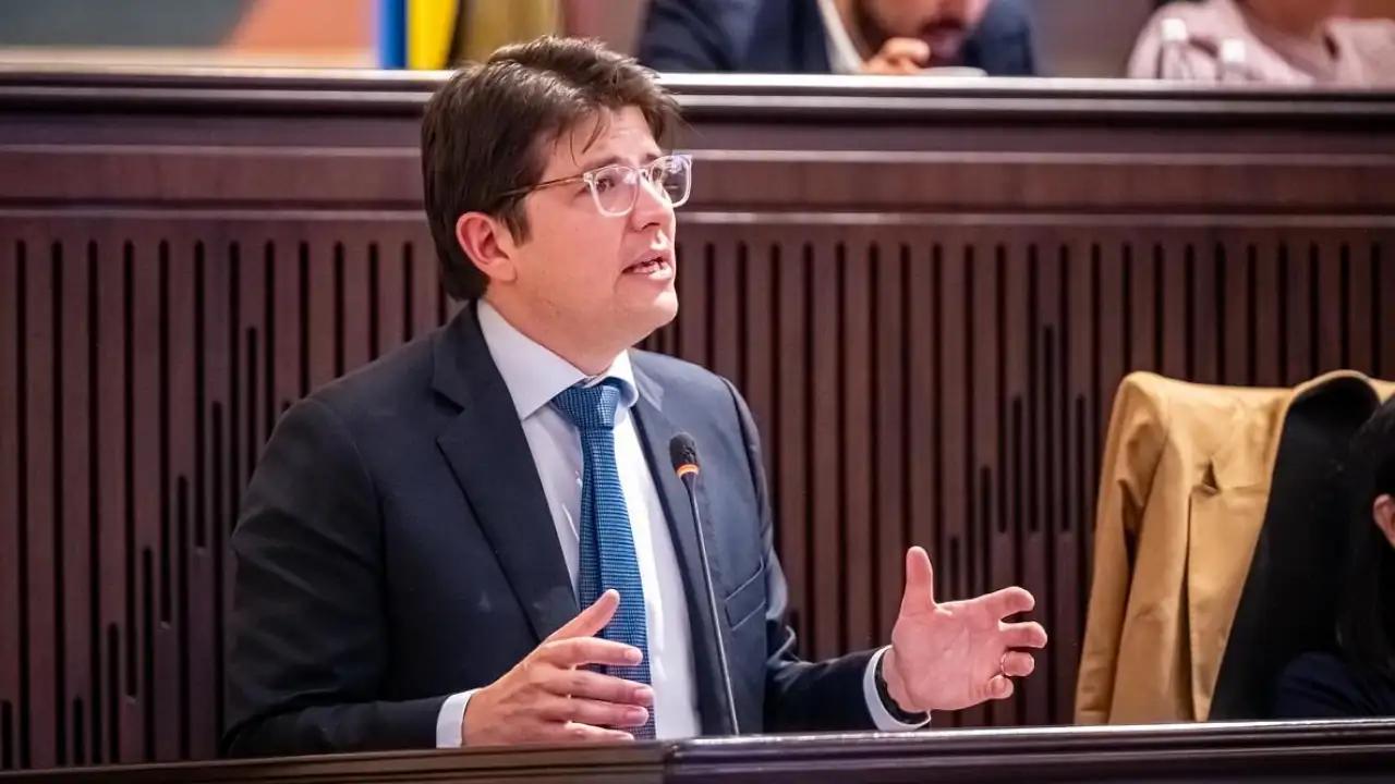 Senador Miguel Uribe sigue en estado crítico tras intervención de emergencia